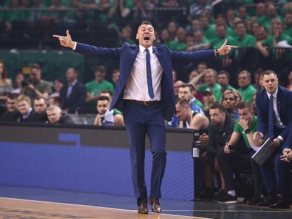 שאראס, עונת שיא כמאמן. (getty)