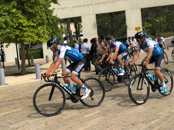 הרוכבים ביד ושם