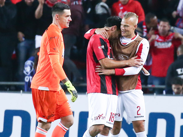 התואר נצבע באדום (אלן שיבר)