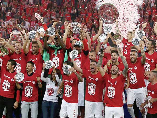 "אליפות אחרת לגמרי משתי הקודמות" (אלן שיבר)