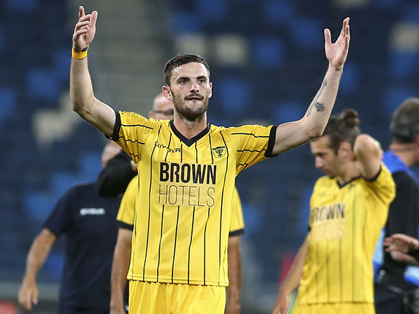 סאבו, רוצה לעבור לשורות האלופה (אלן שיבר)