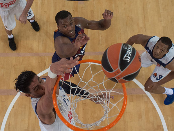 הולמס. חתם לעונה (Getty)