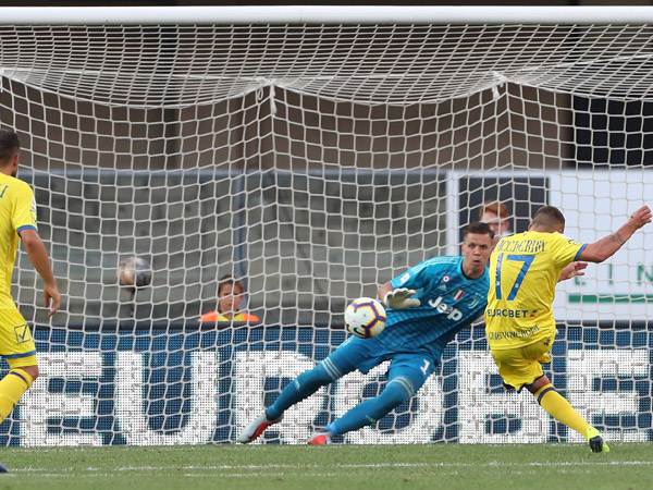 קייבו שוב הפתיעה מוקדם במחצית השנייה, עם פנדל של ג'אקריני (getty)