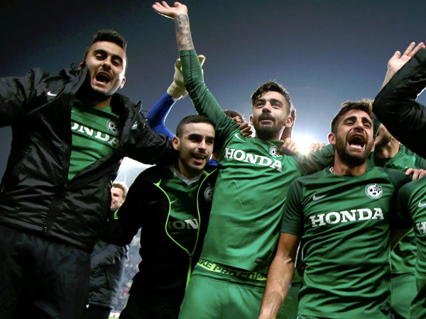 למרות השחרור, יש לו רק מילים טובות. קלאוס (אלן שיבר)