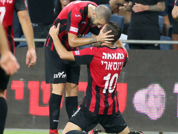 גינסארי היה הראשון שפיצח את ההגנה הבית