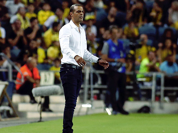 בינתיים הוא בבית"ר. לוזון (דני מרון)