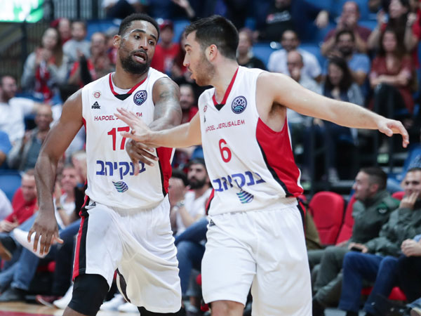 בלאט. 6 אסיסטים (דני מרון)