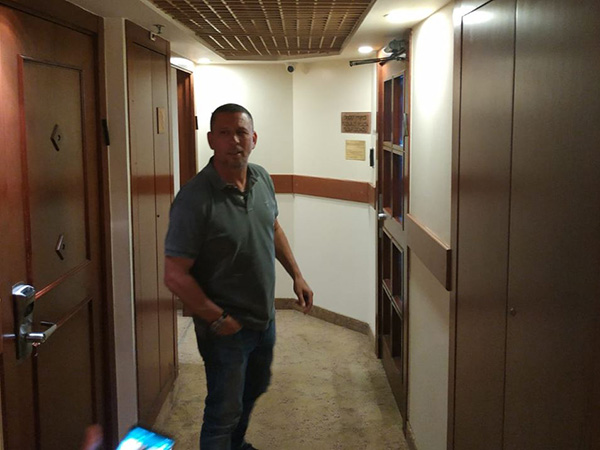 אחרי הפגישה ברביעי, היה ברור שקלינגר לא יחזור לאמן את הפועל חיפה