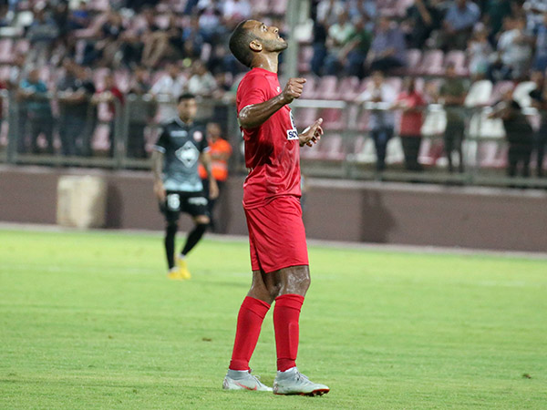 ראדי, בן זקן לא בא אליו בטענות (יוסי שקל)