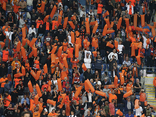 "לא יכולתי לעשות מהלך כזה לאוהדים שלנו" (אלן שיבר)