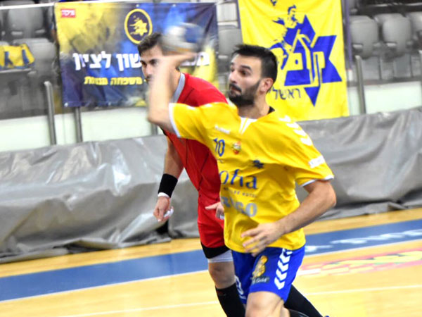 ולדי קופמן וראשל"צ עדיין מושלמים (חן קלדרון)