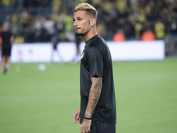 בתמונת ההרכב. מאור בוזגלו (צילום: אלן שיבר)