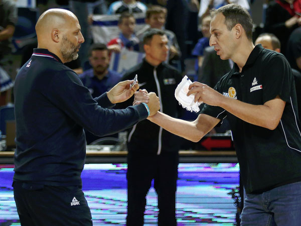 שתי אגדות על הקווים (אלן שיבר)