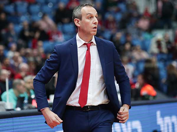 "אין כאן זעזוע", קטש על אליהו (דני מרון)