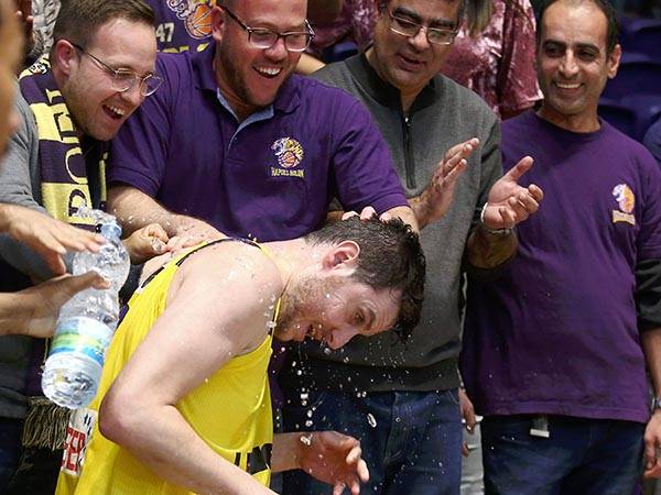 היסטוריה ארוכה עם הגביע. פניני (צילום: אלן שיבר)