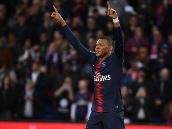 אמבפה חגג גם על נים (GETTY)