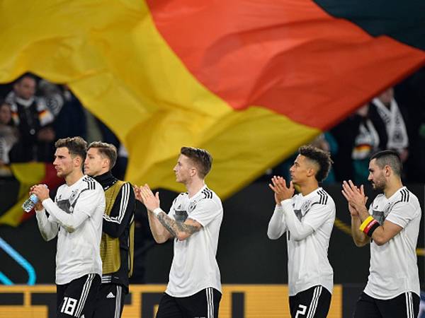 שחקני גרמניה. הולנד מחכה ביום ראשון (JOHN MACDOUGALL/AFP/Getty Images)