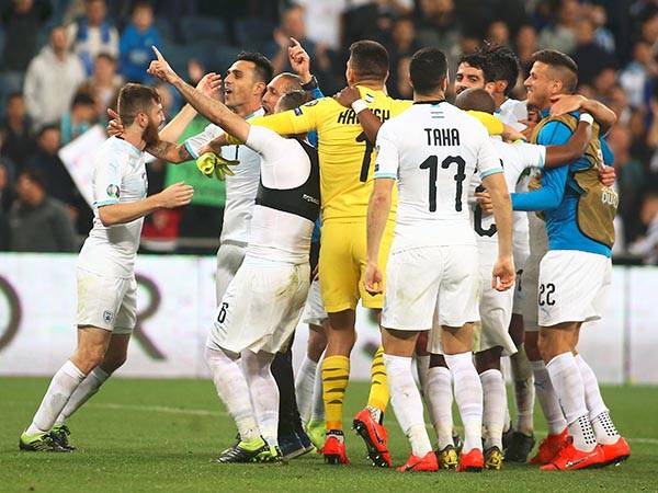 הנבחרת במגמת עלייה (צילום: אלן שיבר)