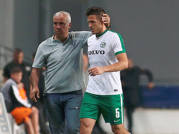 המאמן עוד לא שוחח עימו לאחר החילוף. גרשון (צילום: אלן שיבר)