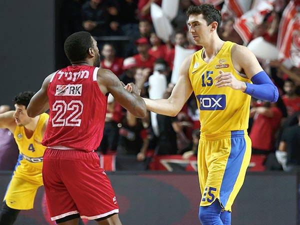 כהן מול מקניל. מכבי ת"א תפצה על ההפסד בדרבי האחרון? (אלן שיבר)