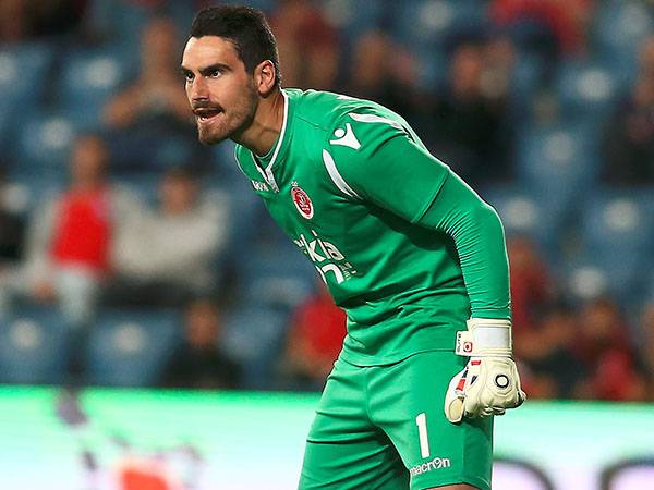 "האמנתי שאהיה עושר ראשון" (אלן שיבר)