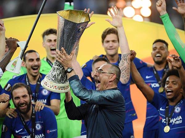 סארי מניף גביע, יעזוב או יישאר? (getty)