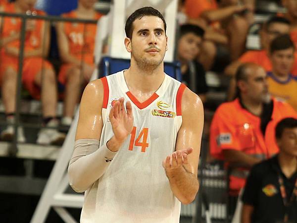 הבסיס נשאר (מנהלת הליגה)