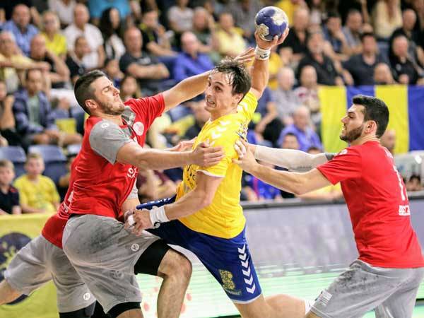 (הדר ואן קולא, איגוד הכדוריד)