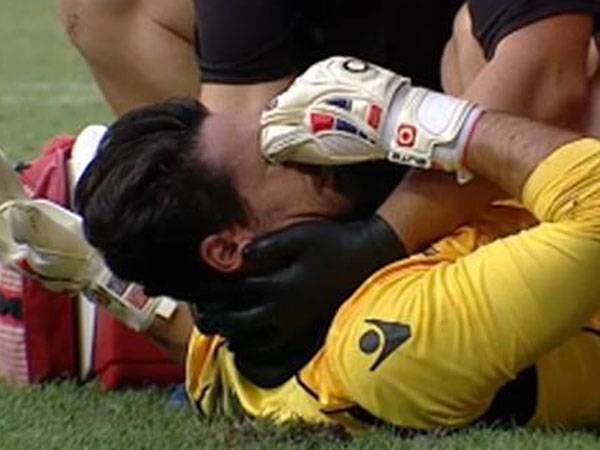 לבקוביץ'. נשאר שרוע על הדשא במשך דקות ארוכות (Getty Images)