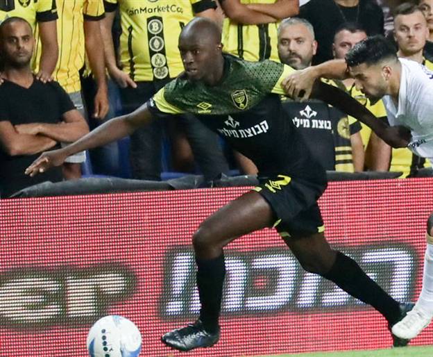 גם הוא  ייבדק. קונטה (דני מרון)