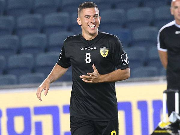 חוזר לעניינים. ורד (דני מרון)