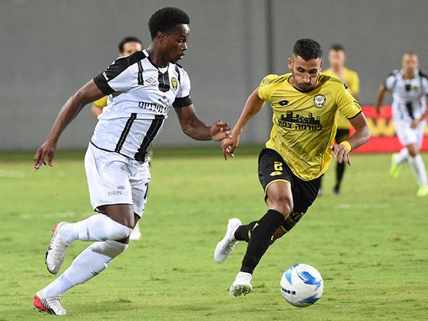 בקבוצה מודעים לשיפור, אך מחכים לשער. גארסיה (צילום: ברני ארדוב)