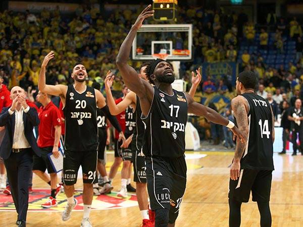 עוד נוקאאוט בנוקאאוט (אלן שיבר)