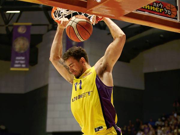 אלכסנדר, יירשם לאילת? (אלן שיבר)