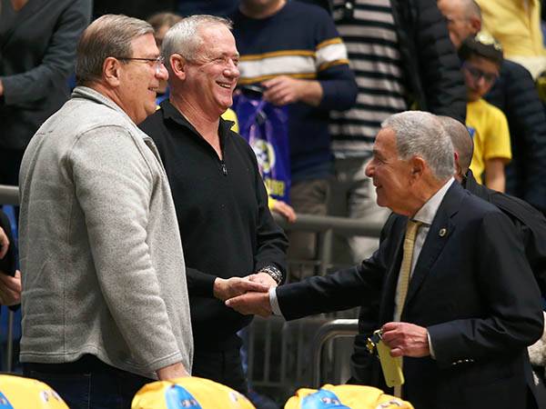 גנץ ומזרחי. גם הוא הגיע להתרשם (אלן שיבר)