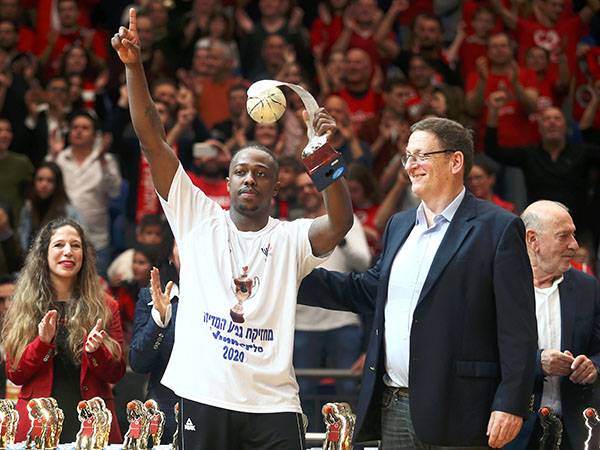 בראון המצטיין (אלן שיבר)