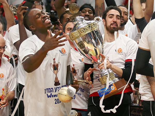 חגיגה אדומה (אלן שיבר)