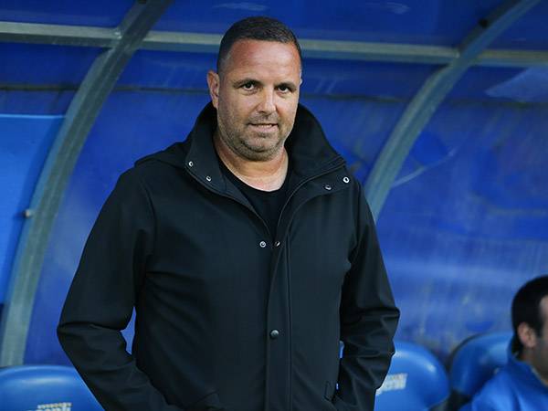 המחמאות לא יעזרו לבן שמעון (לירון מולדובן)