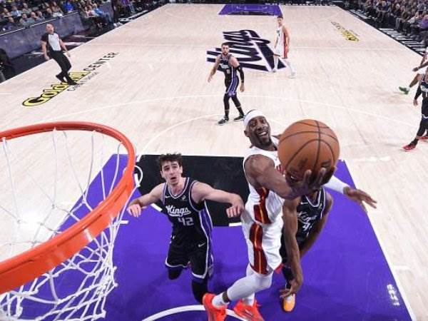 (Photo by Rocky Widner/NBAE via Getty Images)