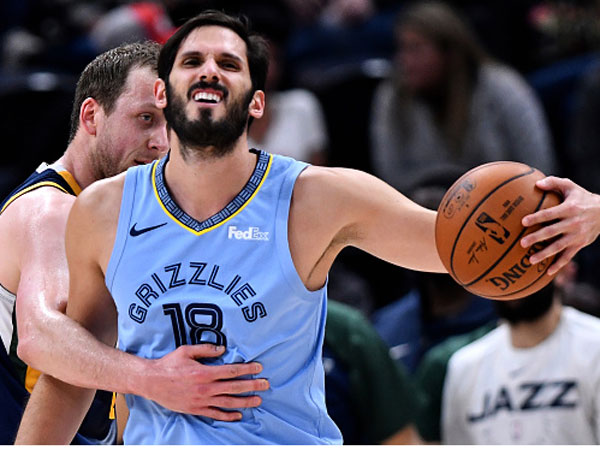 אינגלס מיהר להתנצל (צילום: Gene Sweeney Jr./Getty Images)