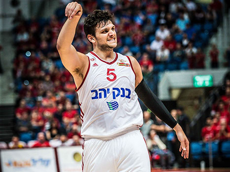 ג'נטילה. השידוך לא צלח (מנהלת הליגה)