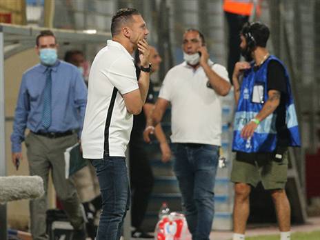 אל תיפול איפה שקודמייך נפלו. בכר (סוכנות ג'יני)