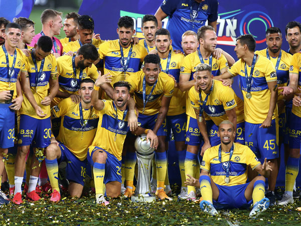 מכבי חגגה תואר ראשון בעונה החדשה (אלן שיבר)