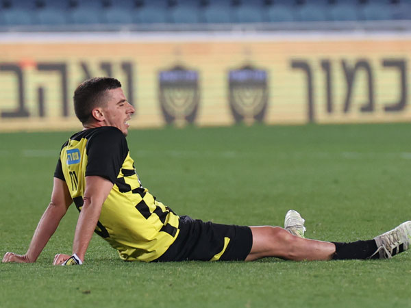 סוחט מחמאות. ורד (דני מרון)