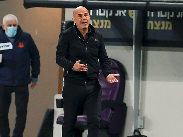 יוסי אבוקסיס. העזיבה שלו הציתה את האש בין המועדונים (אלן שיבר)