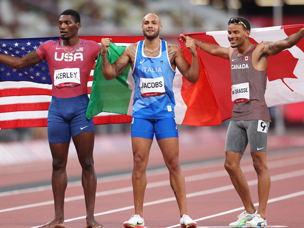 מרסל ג'ייקובס, פרד קרלי ואנדרה דה גראס. יחלקו את הפודיום (GETTY)