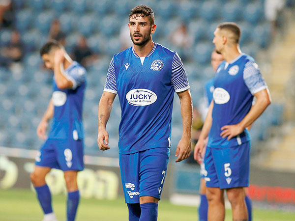 פ"ת מחכה לחיזוק (צילום: אלן שיבר)