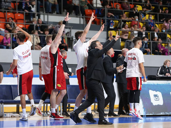 (FIBA)