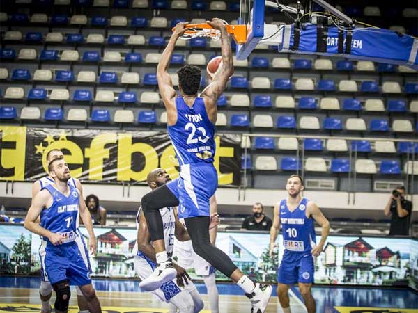 (FIBA)