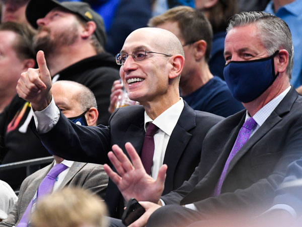 סילבר. ה-NBA מקשה (Getty Images)